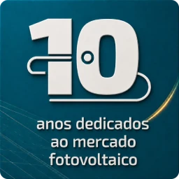Selo 10 anos dedicados ao mercado fotovoltaico